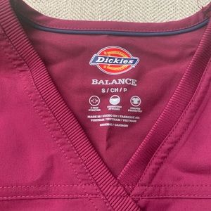NWT women’s  scrub top
